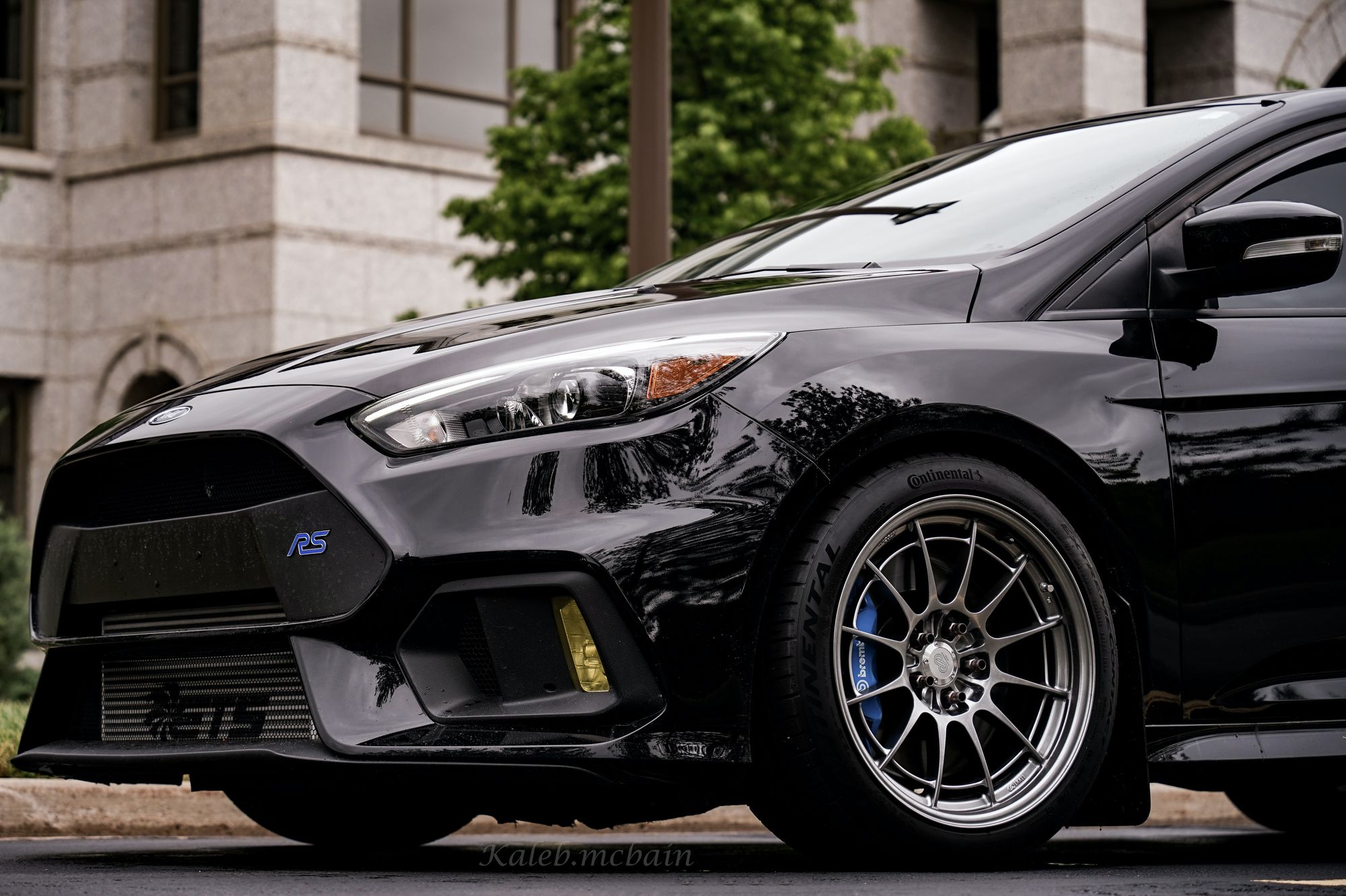 Get the Best Deal: Sell Modified Ford Focus RS Today!
